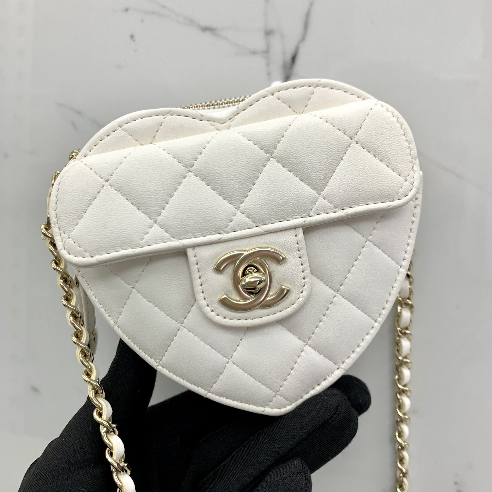 White leather chanel bag new arrivals
