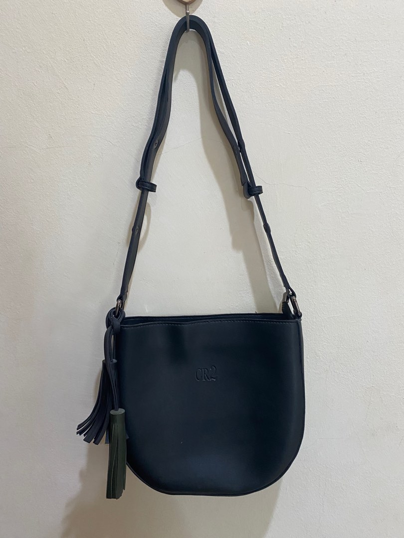 Cr2 sling bag top