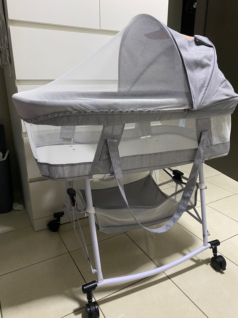 Cradle, Babies & Kids, Baby Nursery & Kids Furniture, Cots & Cribs on Carousell