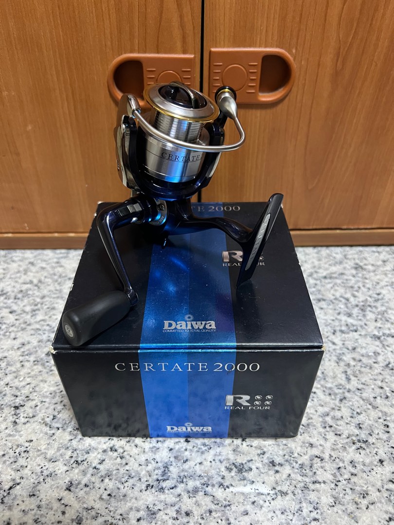 Daiwa Certate 2000 (First Generation & Non-mag seal), Sports Equipment,  Fishing on Carousell