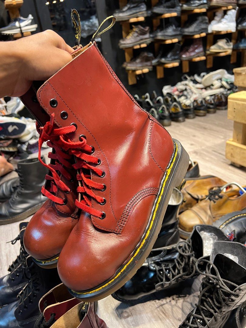 Dr martens steeltoe MADE IN ENGLAND Men s Fashion Footwear