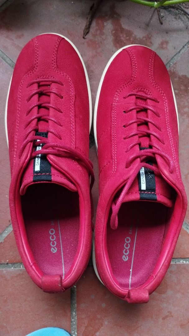Red ecco sneakers on sale