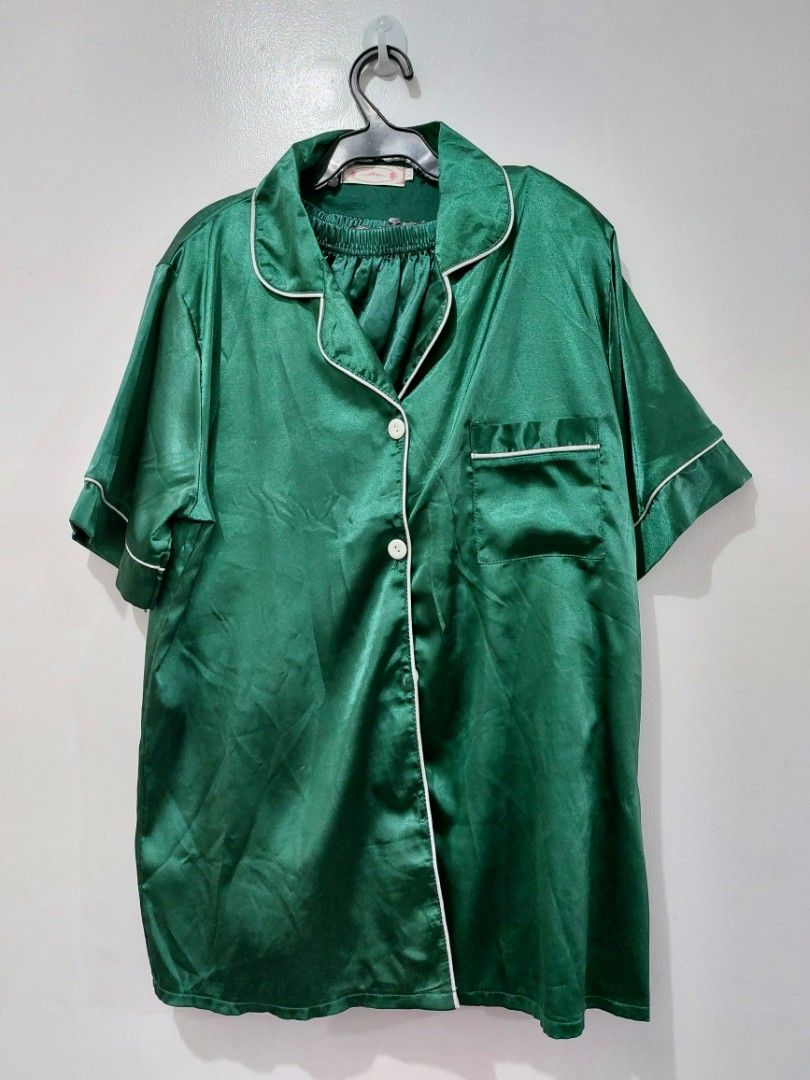 Emerald Green Sleepwear (set), Women's Fashion, Undergarments & Loungewear  on Carousell