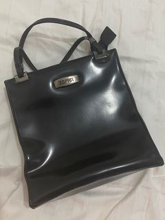 (Category: ) located in . Submitted by brandedclosetsale (Listing ID 1251599398, Image 1). Description: .