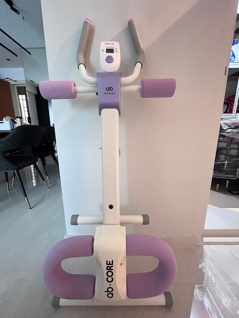Exercise machine (Category: Cardio & Fitness Machines) located in Singapore. Submitted by leonsoo (Listing ID 1251570579, Image 3). Description: 90% new, use only 2-3 times. Sell because no more space in store room.