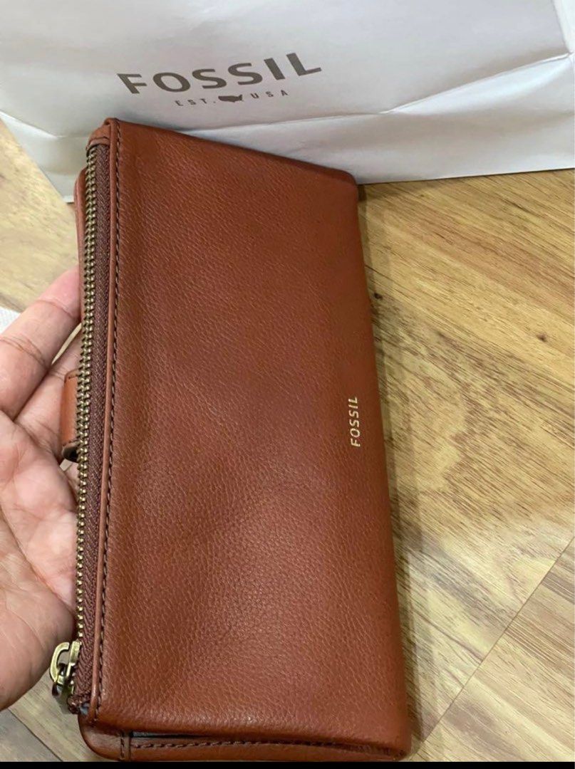 Fossil clutches Women s Fashion Bags Wallets Clutches on