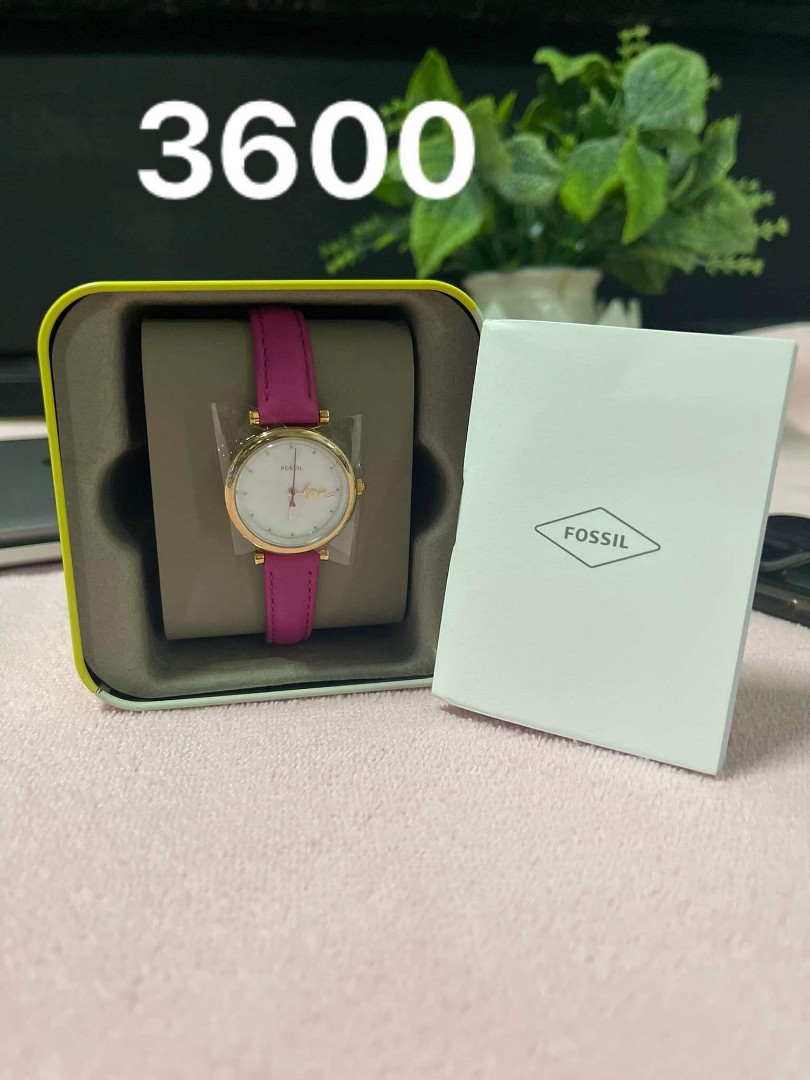 FOSSIL PINK on Carousell