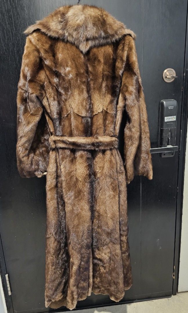 GENUINE MINK COAT Women s Fashion Coats Jackets and Outerwear