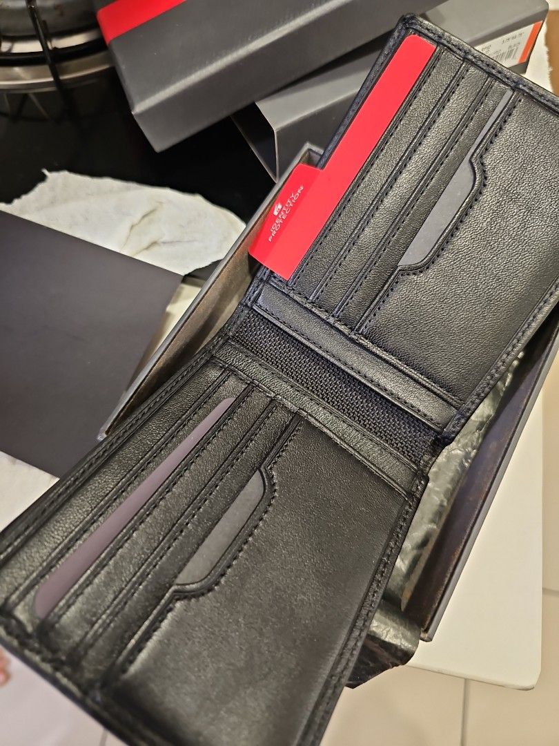 Tumi delta leather wallet sales