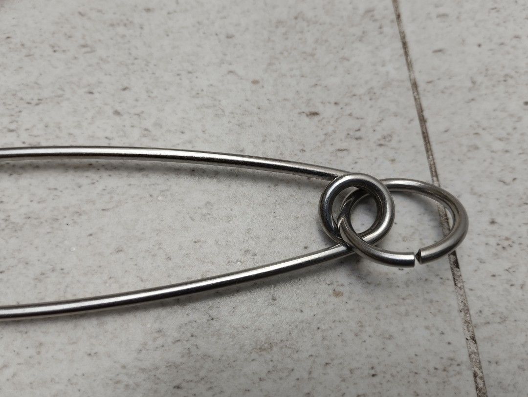 Giant Safety Pin Keychain