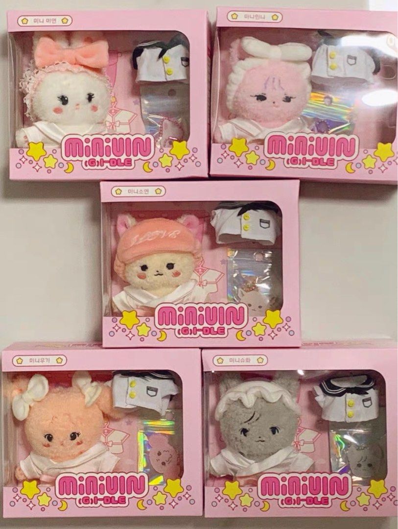 GIDLE MINIDLE PLUSH DOLL KEYCHAIN WITH PC, Hobbies & Toys