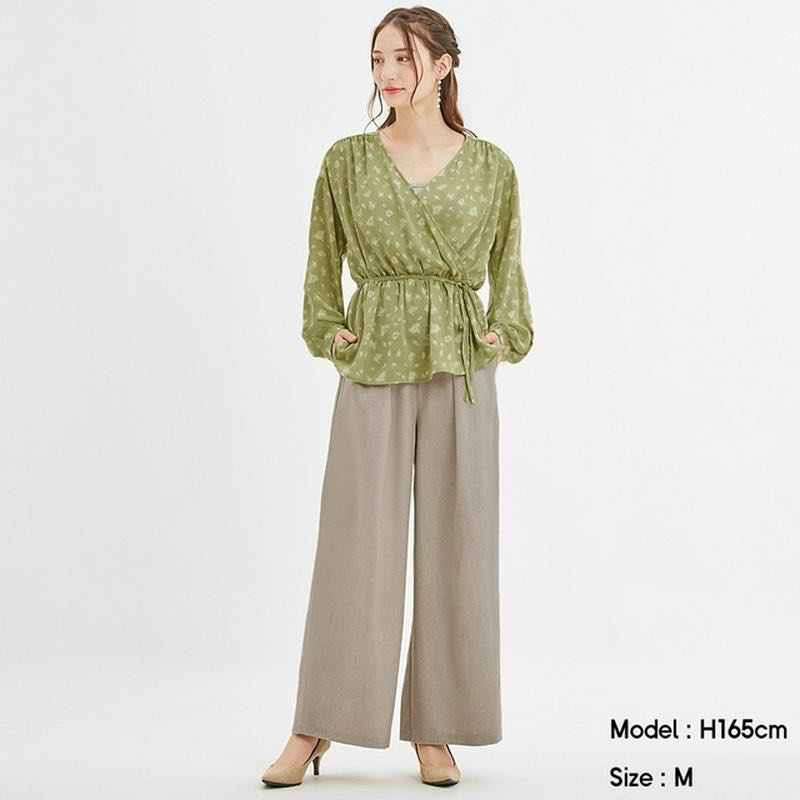 GU X UNIQLO Rope Belt Wide Pants on Carousell