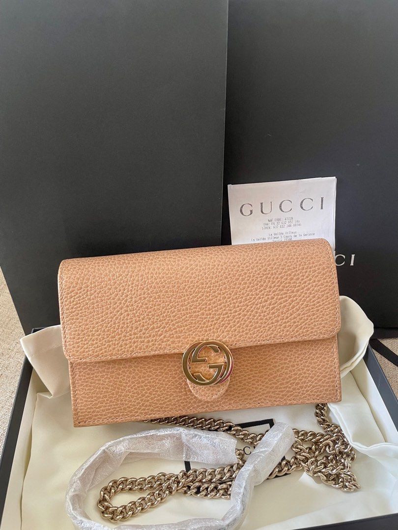 G.u.c.c.I Interlocking Wallet On Chain Beige, Luxury, Bags & Wallets on  Carousell