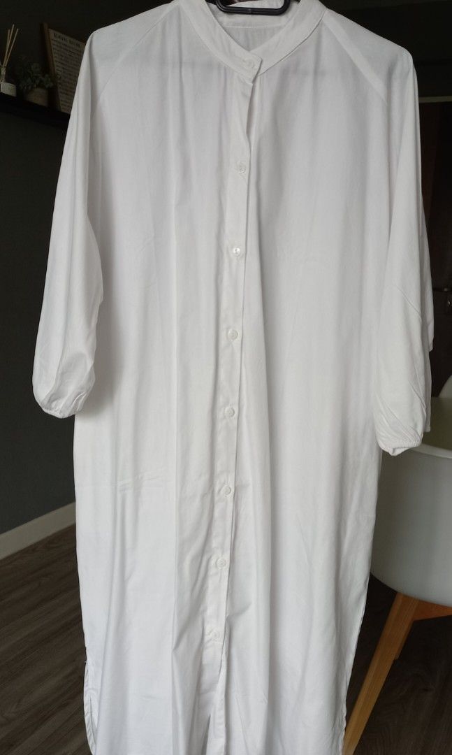 Hi low white shirt store
