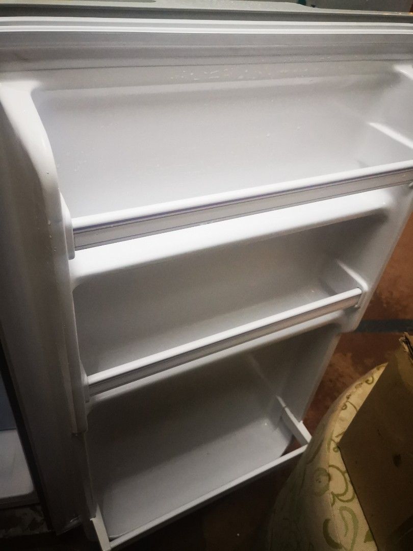 Hisense mini fridge with mini freezer, TV & Home Appliances, Kitchen