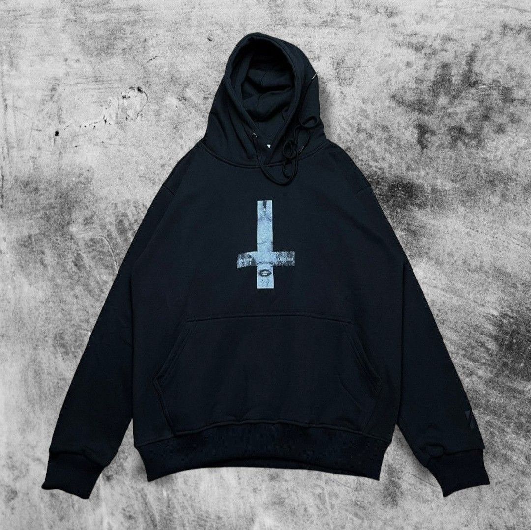 Hoodie pull and bear hitam cheap