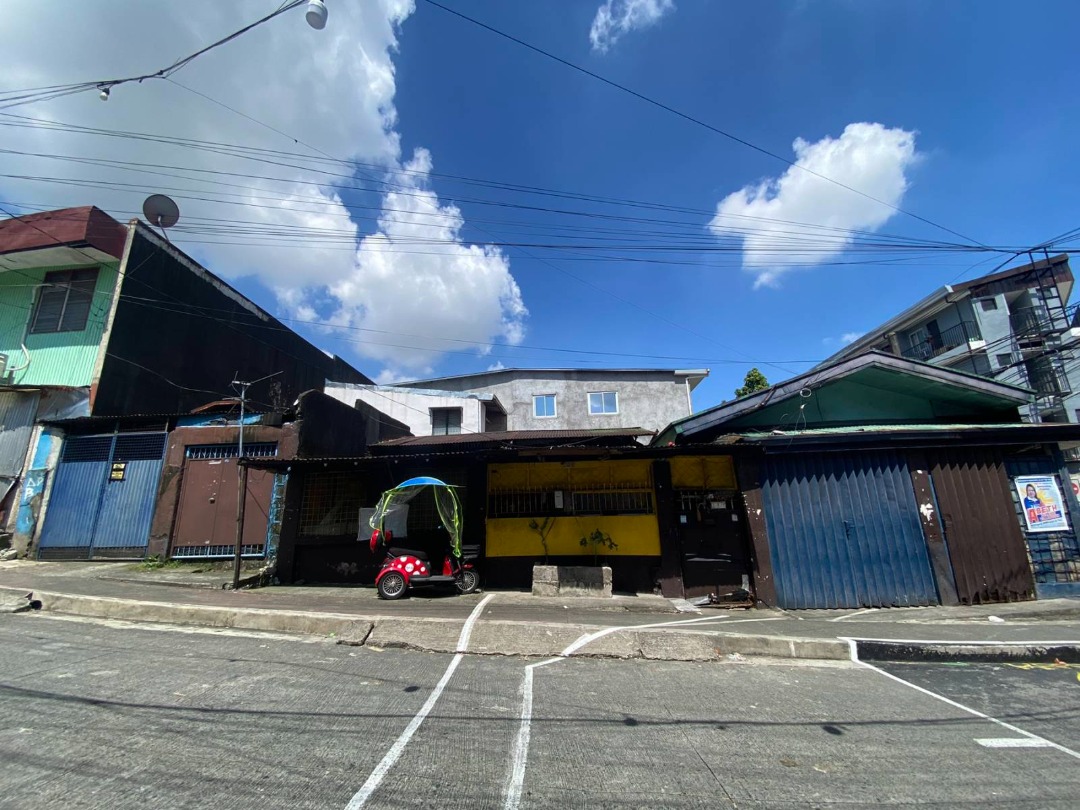 HOUSE AND LOT FOR SALE IN BAGO BANTAY QUEZON CITY 205SQM on Carousell