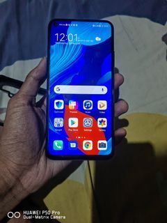 Huawein Nova 5t with Playstore