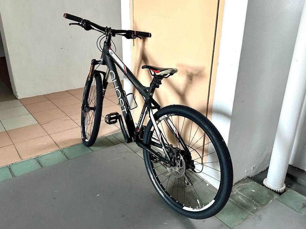 Imported used 2012 Ghost Bike Special Edition 1800 for sale., Sports Equipment, Bicycles and Parts, Bicycles on Carousell