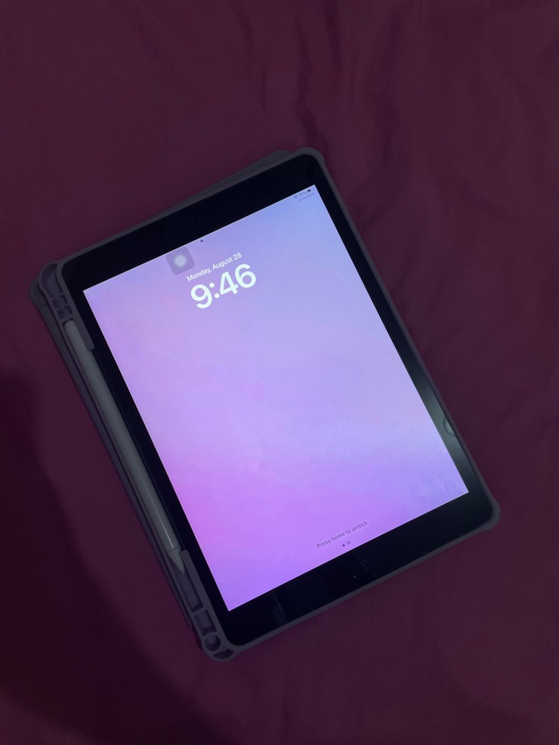 ipad 8th Gen on Carousell