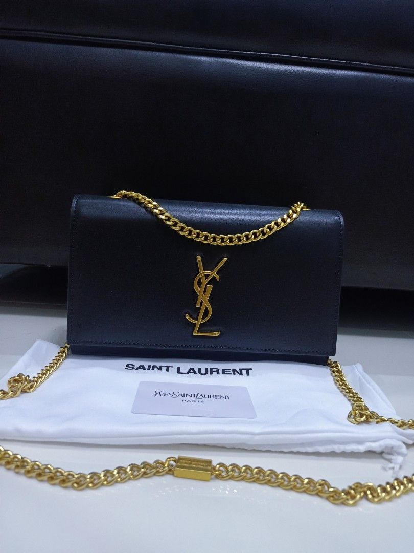 Japan Preloved YSL Sling (Category: Luxury Bags & Wallets) located in Cebu City. Submitted by day.98 (Listing ID 1251542910, Image 2). Description: selected from japan surplus genuine leather coded& etikita no flaws with dust bag.