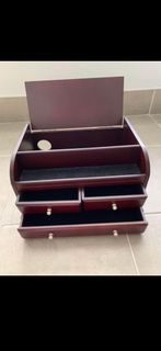 Jewlery stand /Case