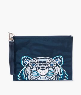 (Category: ) located in . Submitted by shophy3873 (Listing ID 1251627750, Image 1). Description: .