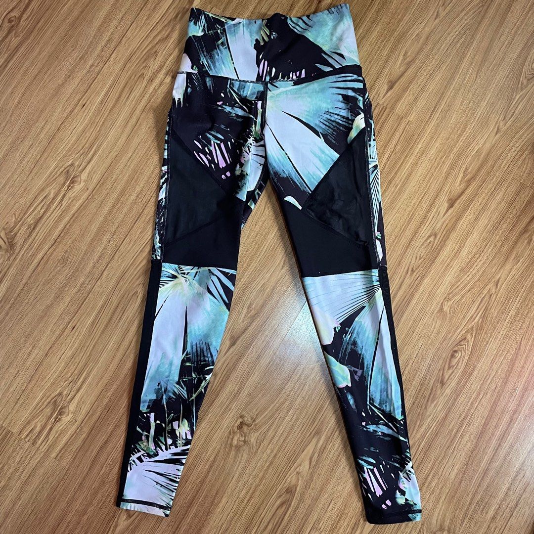 M) Apana Leggings, Women's Fashion, Activewear on Carousell