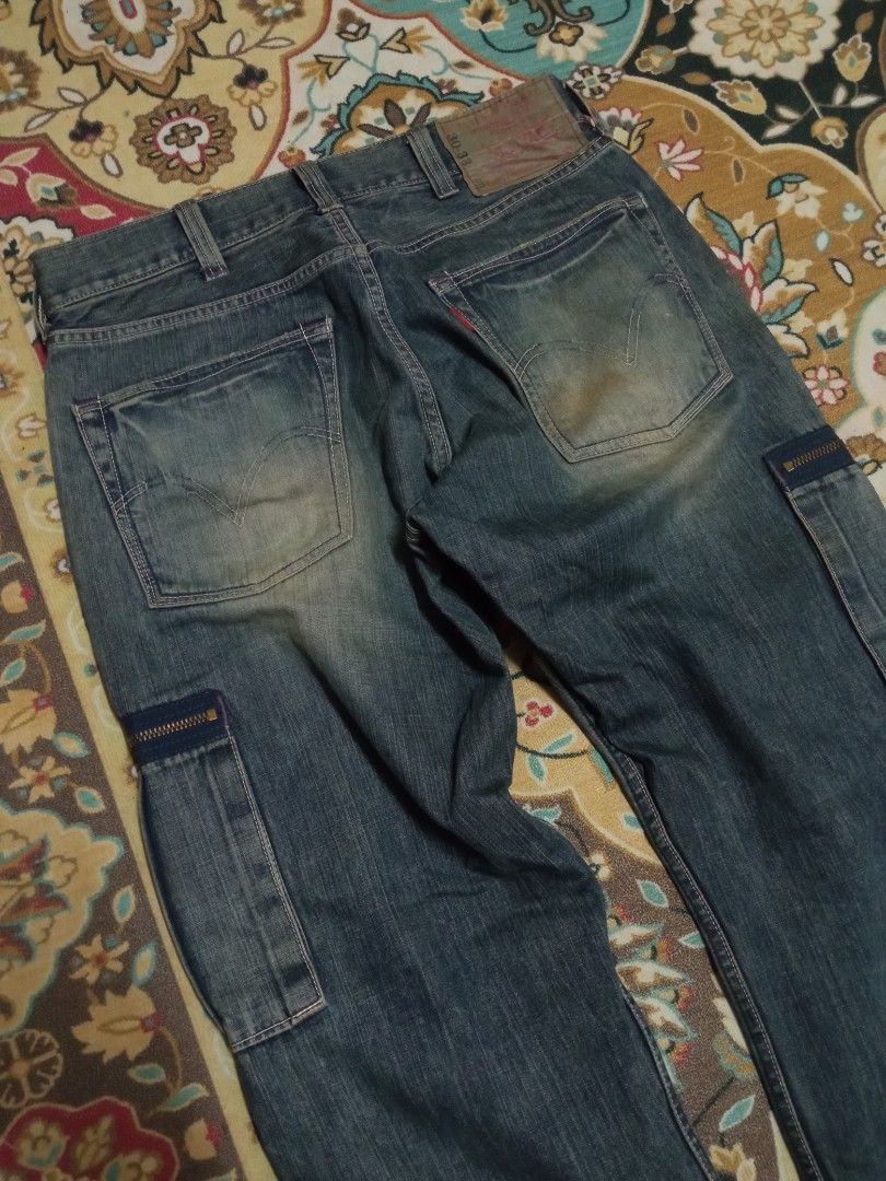 Levis side pocket jeans on sale
