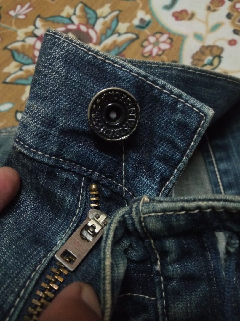 Levis side pocket jeans hot sale
