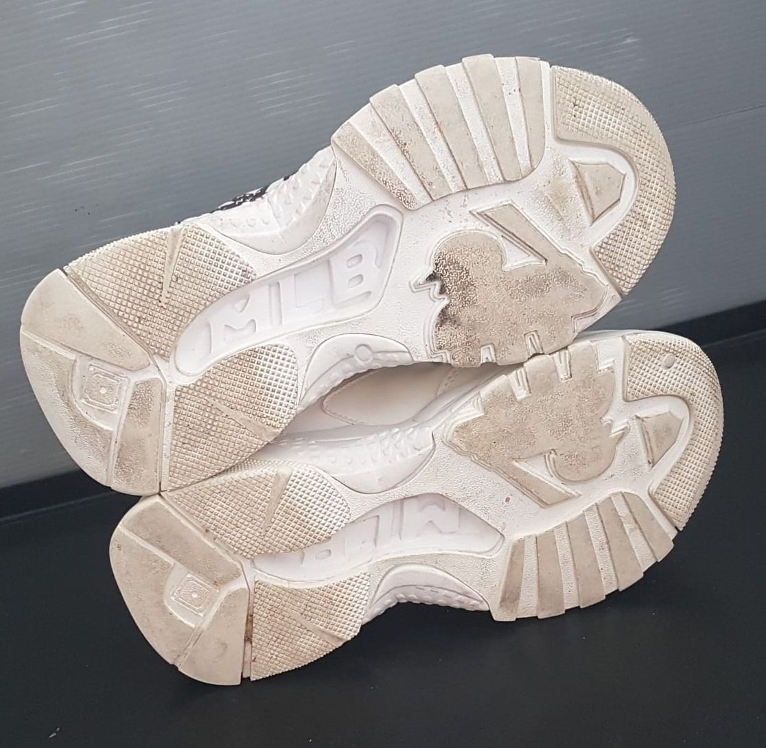 New york cheap yankees yeezys