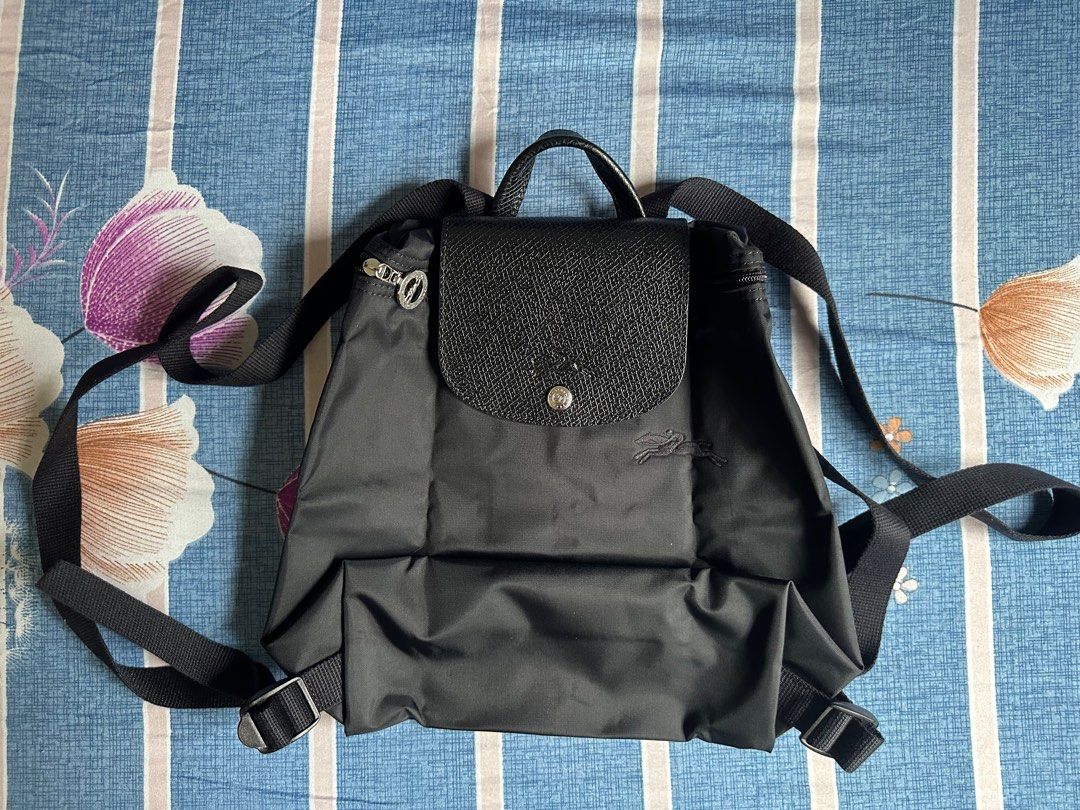 All black longchamp backpack discount