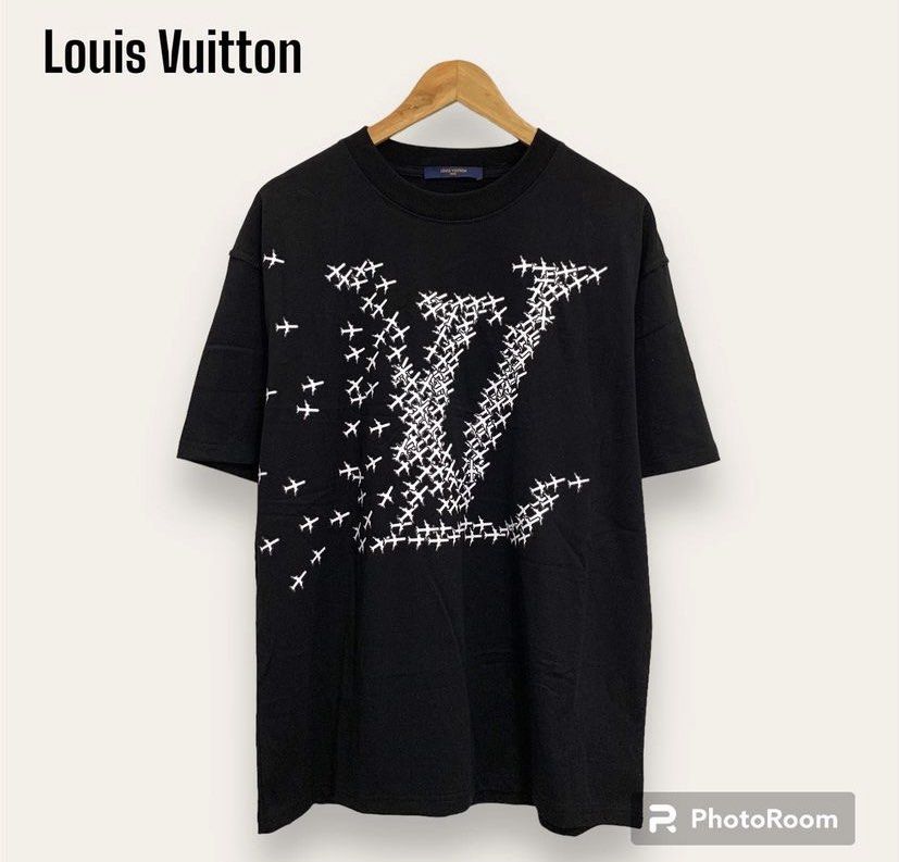 LV Planes printed t-shirt, Men's Fashion, Tops & Sets, Tshirts & Polo Shirts  on Carousell