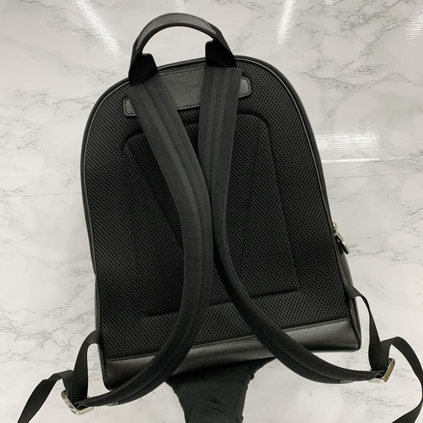 Adrian Backpack Taiga Leather - Bags M30857