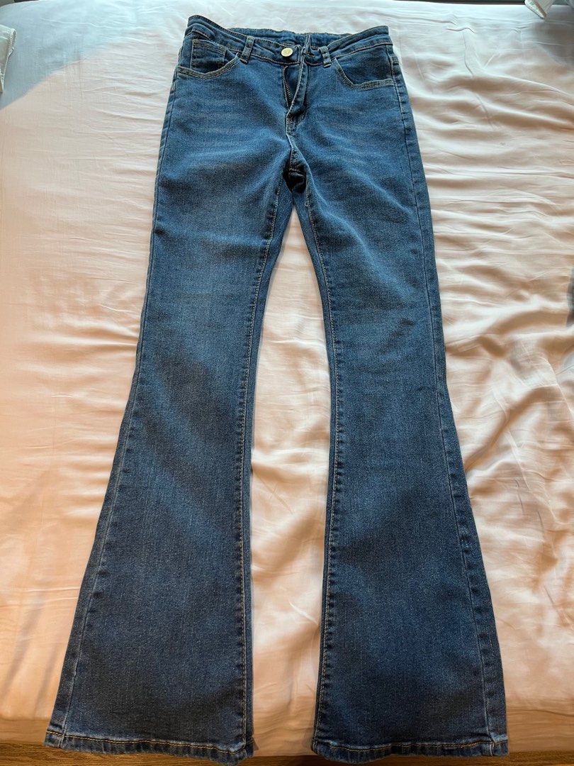 low waisted bootcut jeans y2k acubi, Women's Fashion, Bottoms, Jeans ...