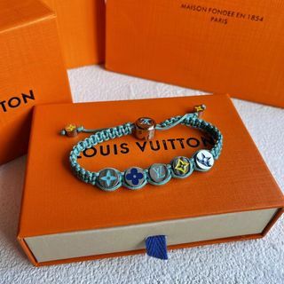 Louis Vuitton Monogram Unisex Logo Bracelets (M1088A)