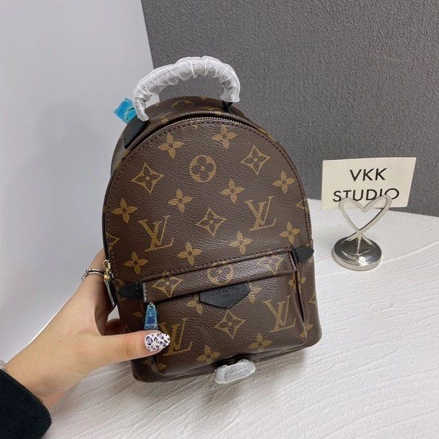 Michael Kors Rhea Mini VS Louis Vuitton Palm Spring Mini, Convertible  Backpack