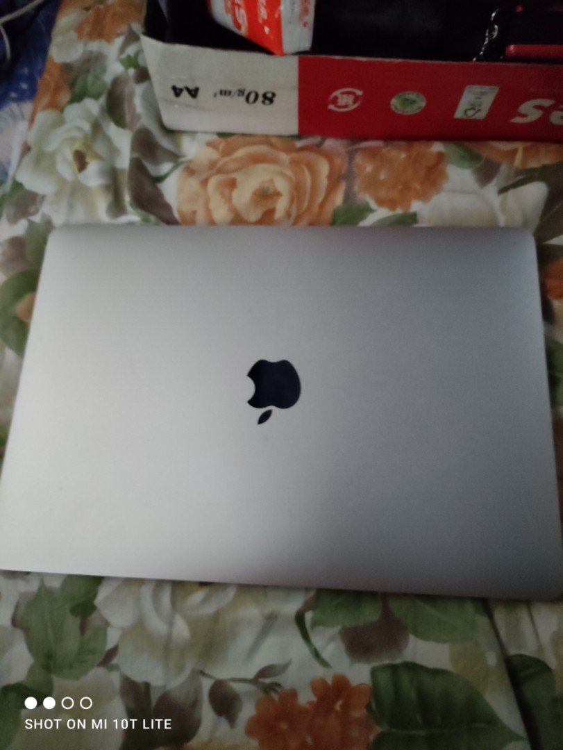 MacBook Pro 2017 13.3吋, 電腦＆科技, 手提電腦- Carousell