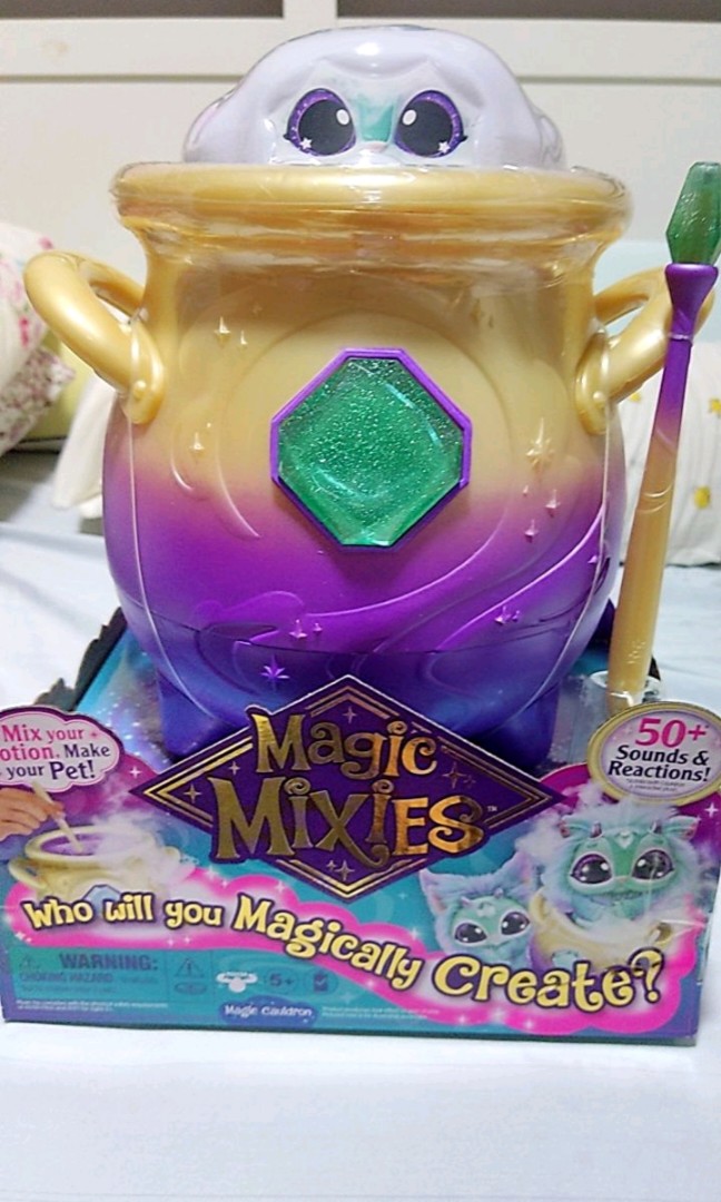 NEW Magic Mixies Magical Misting Cauldron Blue Toy With Refill Pack HTF  630996146521