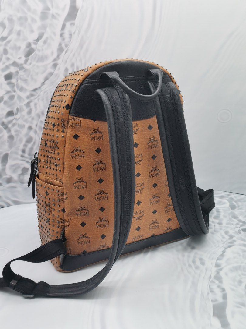 Review MCM Stark Side Studs Backpack. MCM Banyak Dipalsukan 