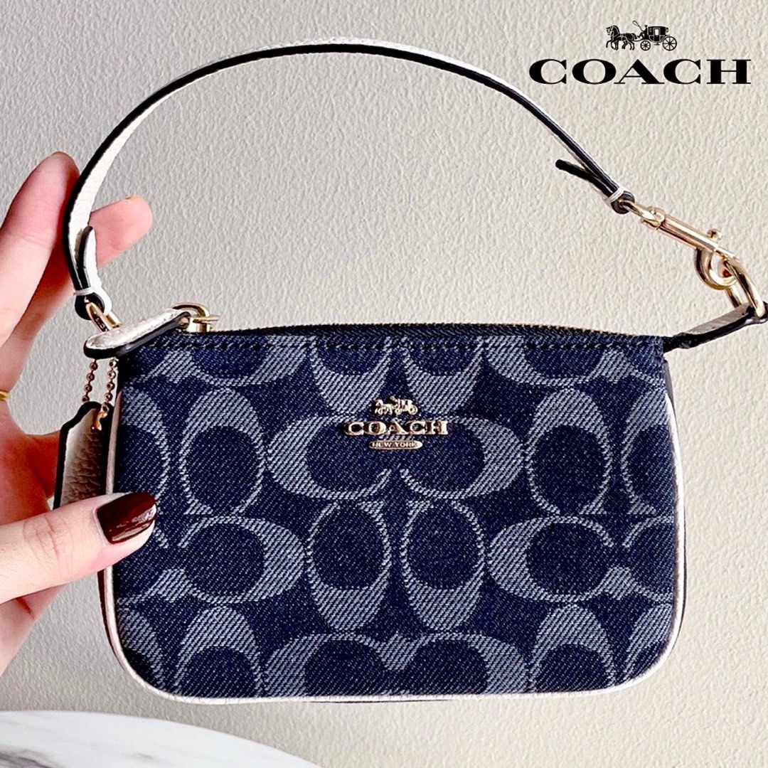 Coach Sig town tote Original, Luxury, Bags & Wallets on Carousell