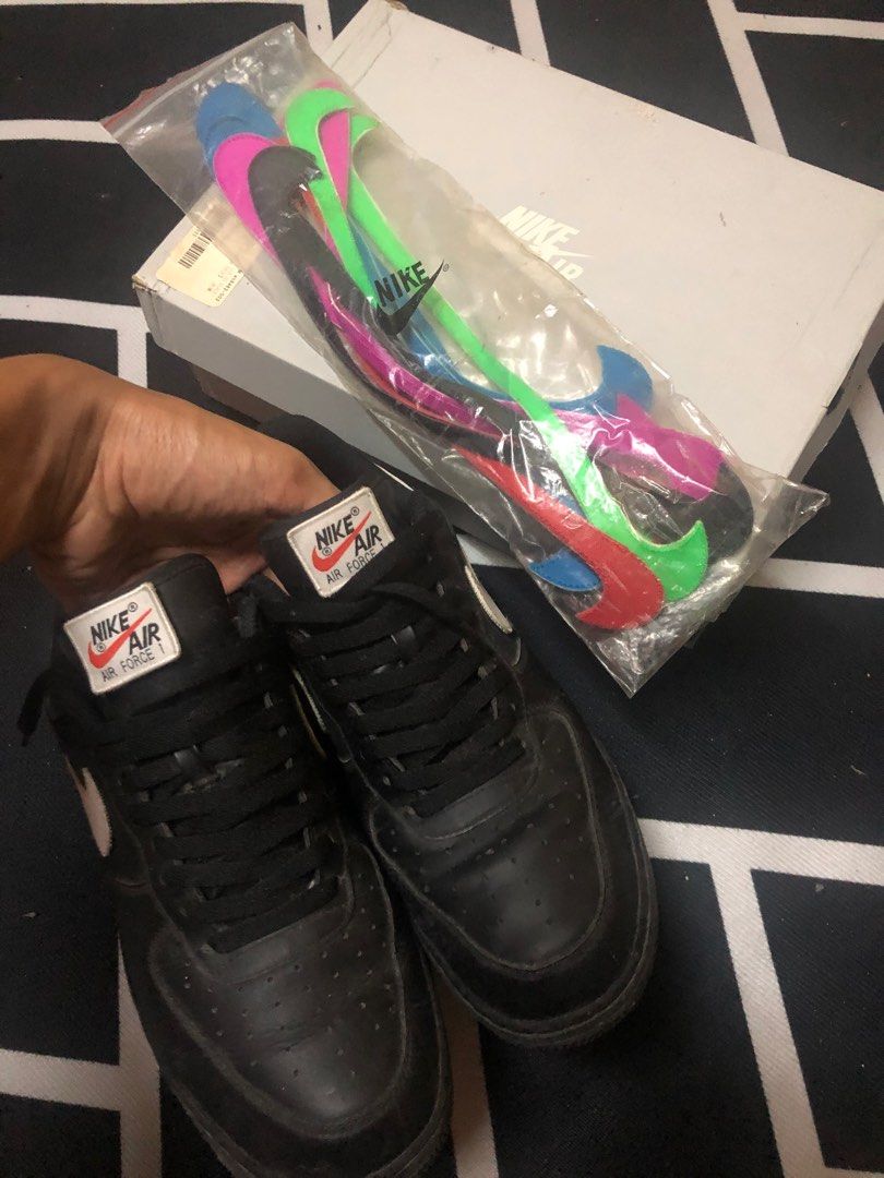 Air force store changeable swoosh
