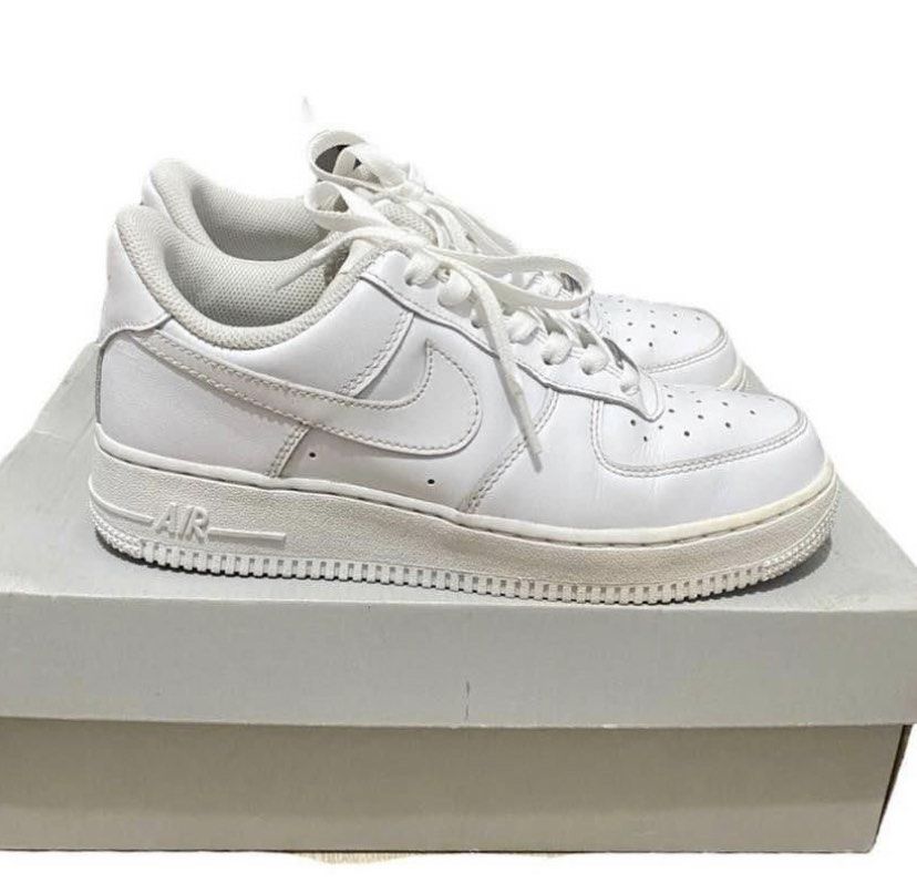 Air force 1 clearance triple white womens 7.5