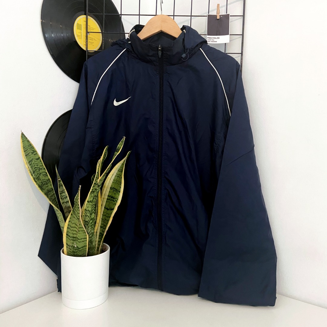 Navy blue on sale nike windbreaker