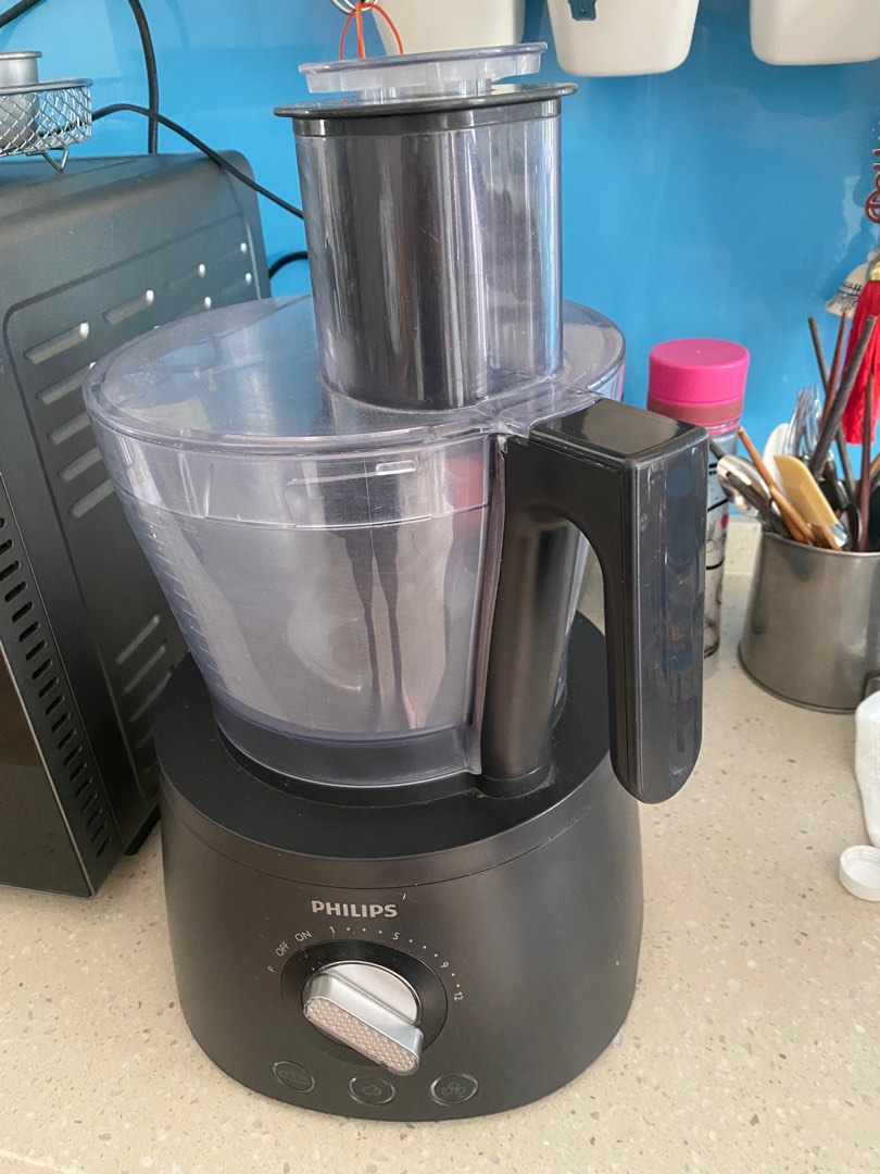 Philips food processor with juicer and blender and cutters, TV & Home Appliances, Kitchen