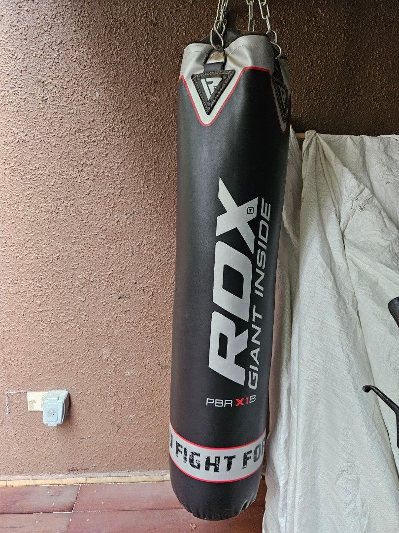 Rdx punching hotsell bag wall mount