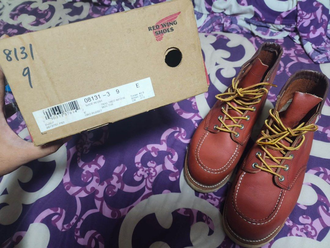 Red new arrivals wing wedge