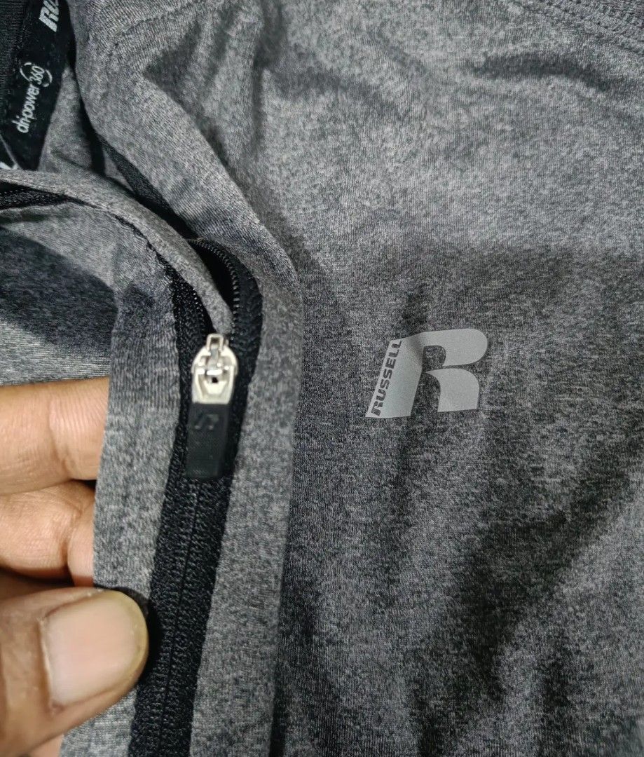 RUSSELL DRI POWER 360 QUARTER ZIPPER LIGHT TRAINING JACKET Men s