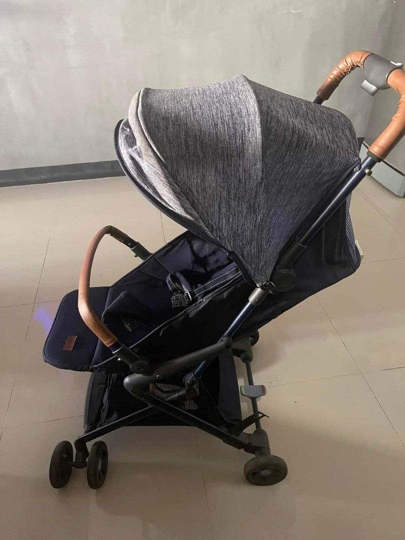Safety 1st cube stroller