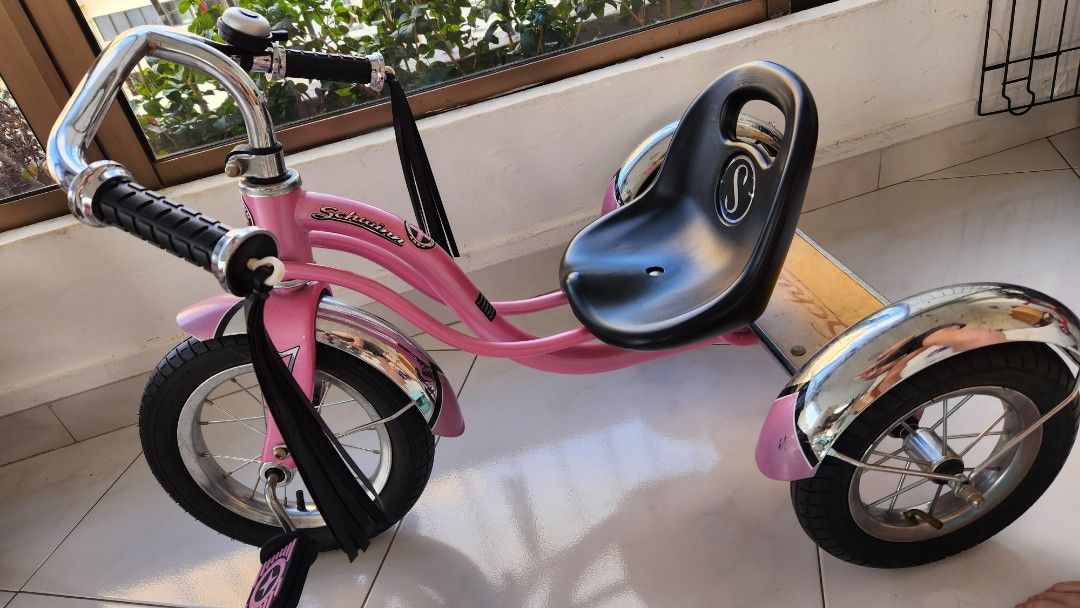 Schwinn roadster tricycle seat online